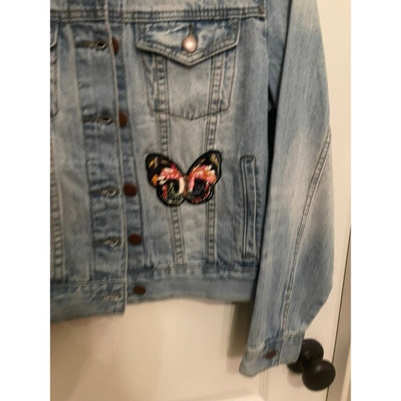 Women’s adore Jean Jacket - medium - Picture 2 of 9